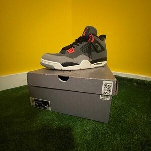Air Jordan 4 Retro "Infrared" Sneaker Size 15